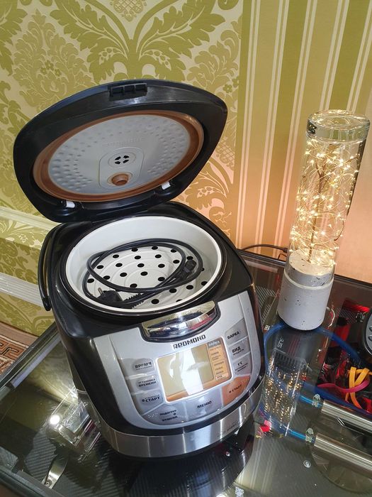 Мультиварка RMC-M70 5 літрів ,Пароварка ,Мультиповар