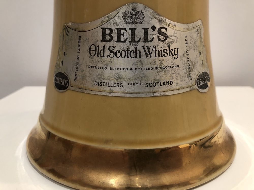 Garrafa scotch whisky BELL’S (Coleção)