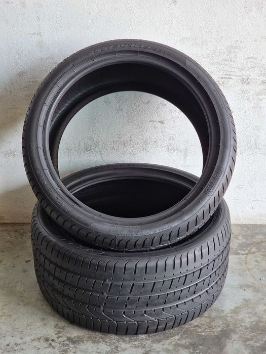 2 Pneus PIRELLI Semi Novos 285/30R19 (MO)