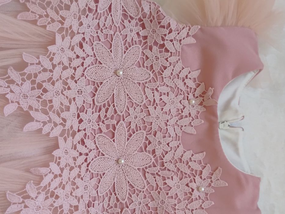 Śliczna sukienka dla małej księżniczki tiul koronka spinki roz. 92