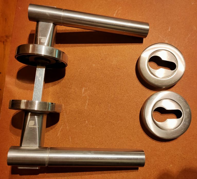 Solidne klamki nierdzewne