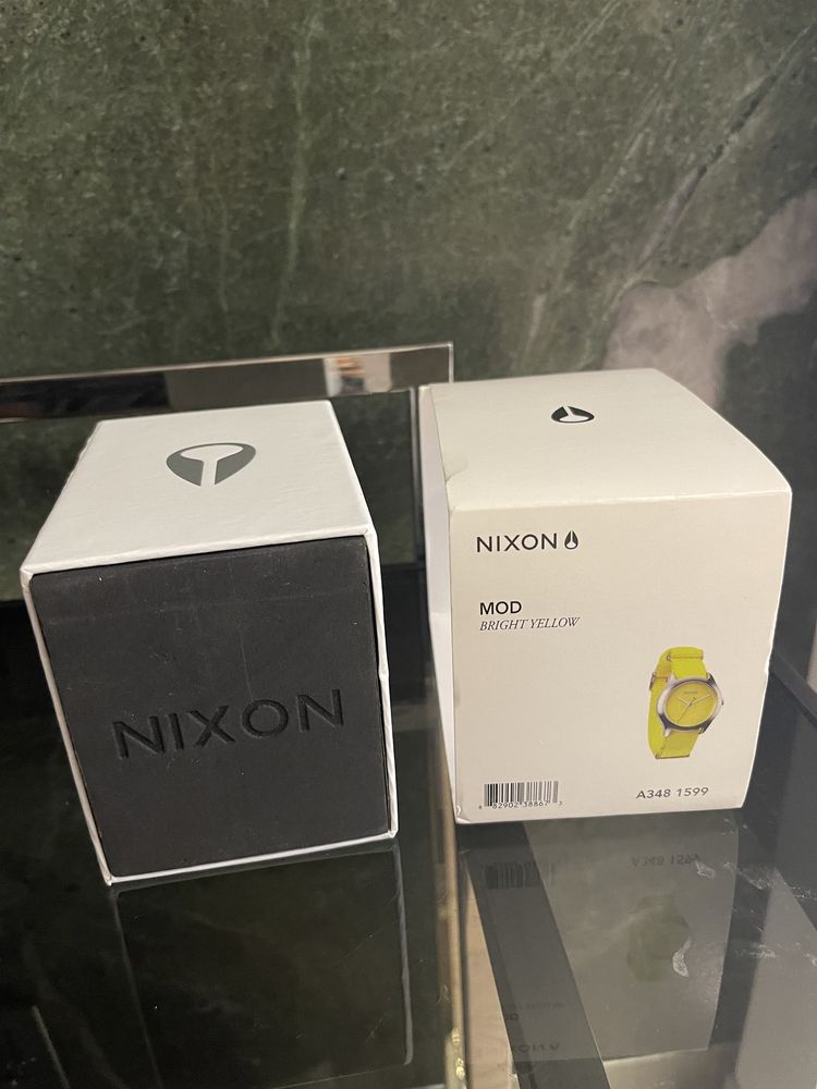 Часы женские nixon