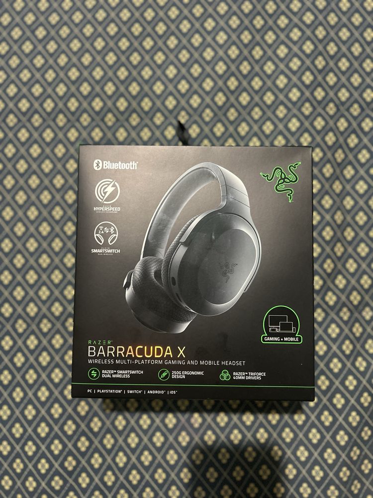 Headfones razer barracuda X wirless