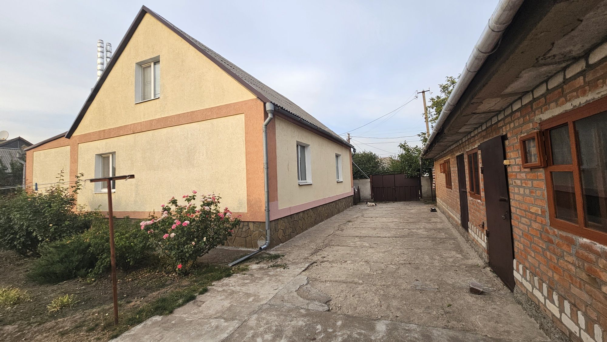 Продам будинок мікрорайон Сонячне