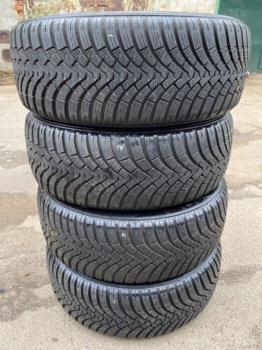 Зимова Falken Eurowinter HS01 225/55/18