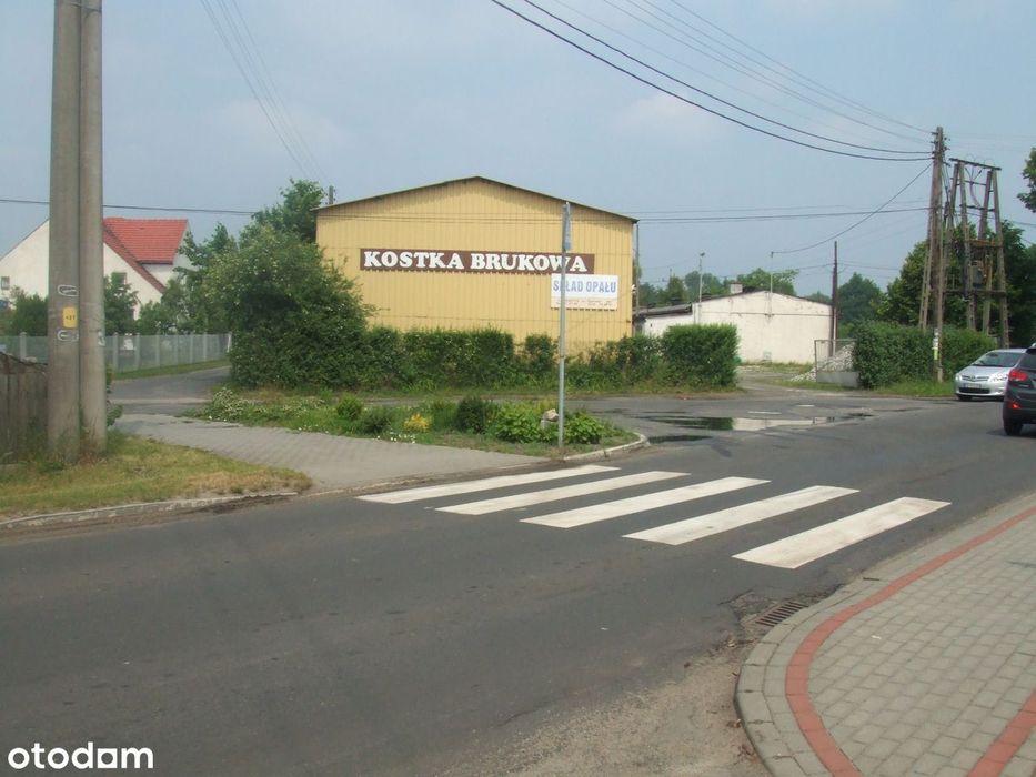 Teren 2500 m2 , hala murowana 400 m2 , hala stalowa 130 m2