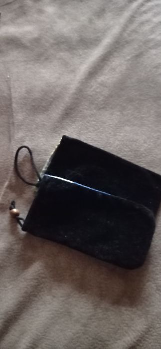 Мишка в коробке, аниме браслеты и мешочки