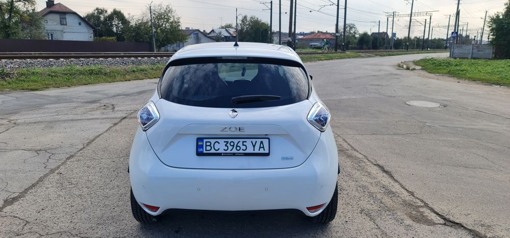 Рено Зое, 40 кв, 2017 року.