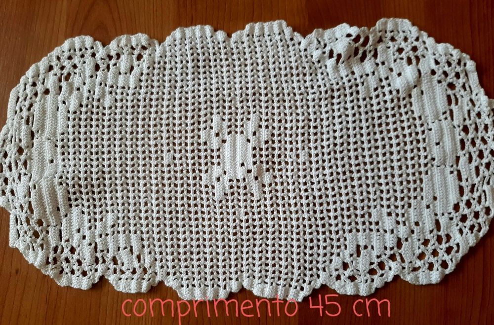 Conjunto de naperons de renda/crochet - vários tamanhos