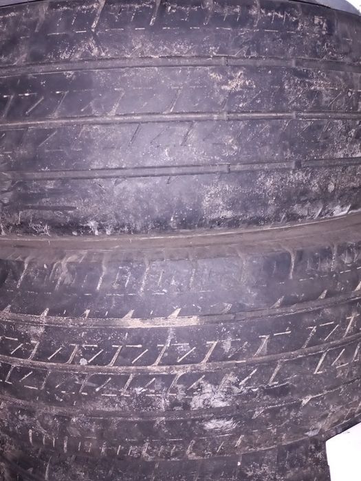 Резина  LASSA на автобус