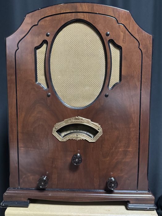 Radio Antigo a válvulas