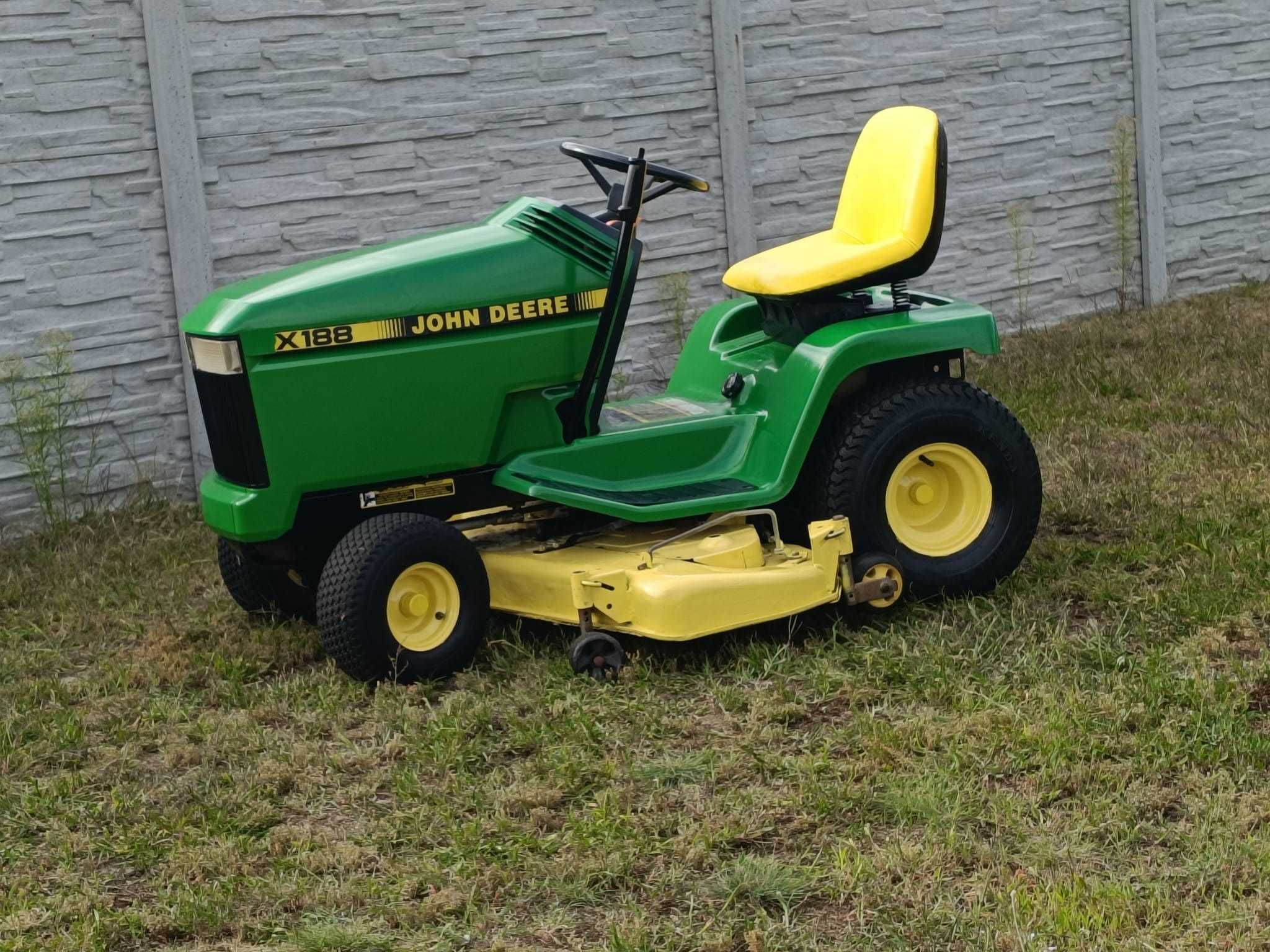 Traktorek Kosiarka John Deere LX188 Kawasaki V2