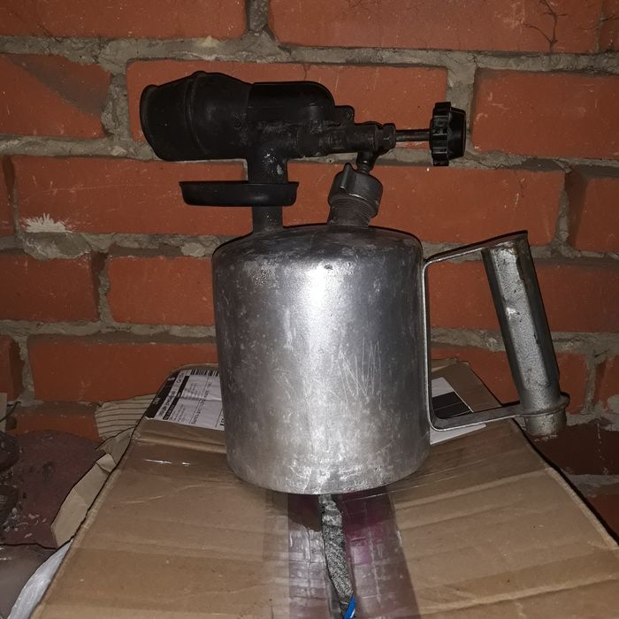 Продам паяльную лампу