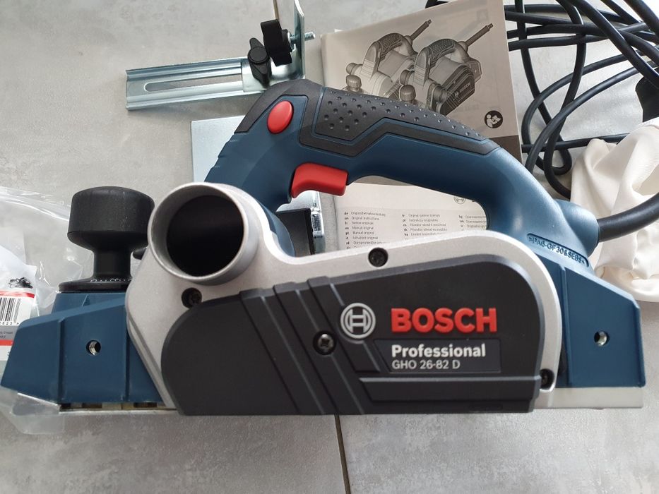 Strug Bosch GHO 26-82D + dodatki