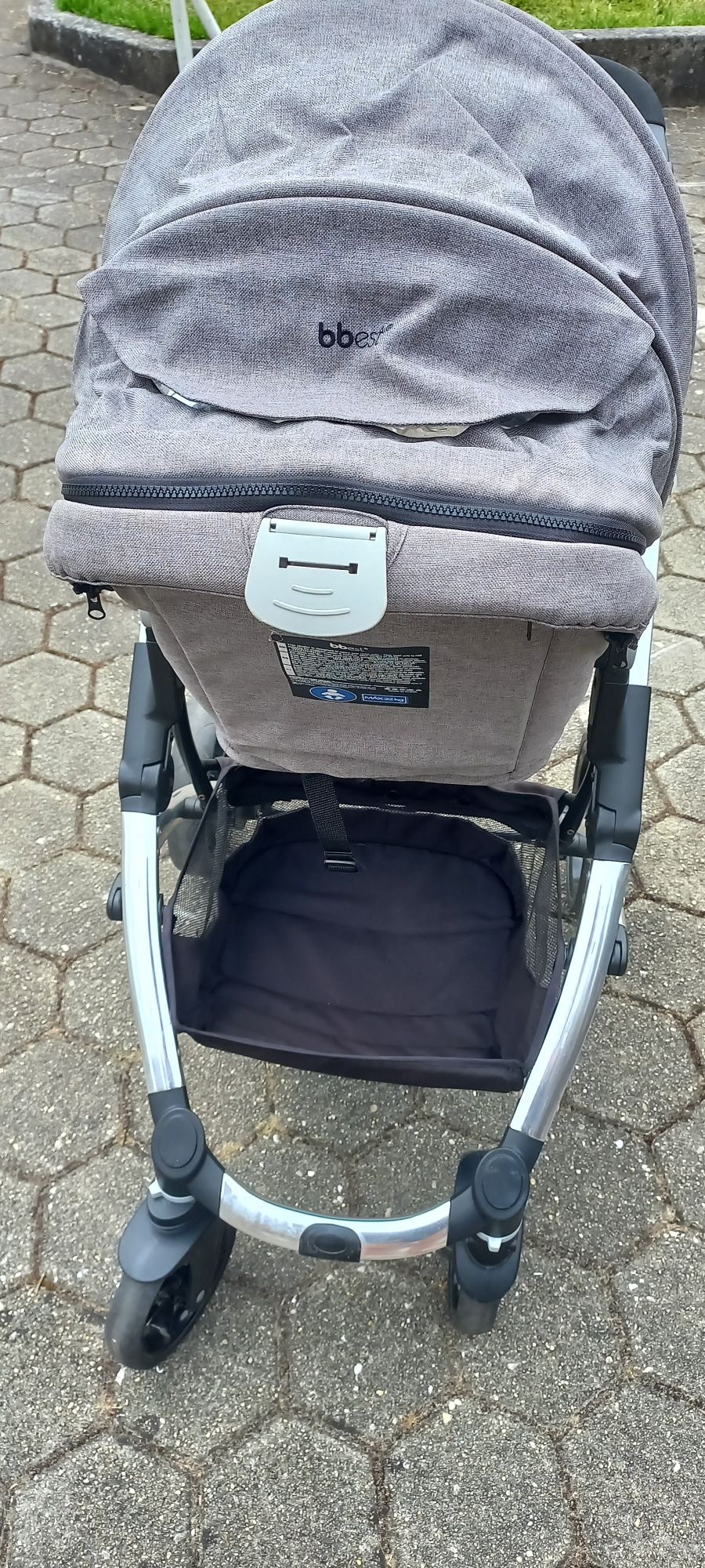 Carrinho de bebé em otimo estado