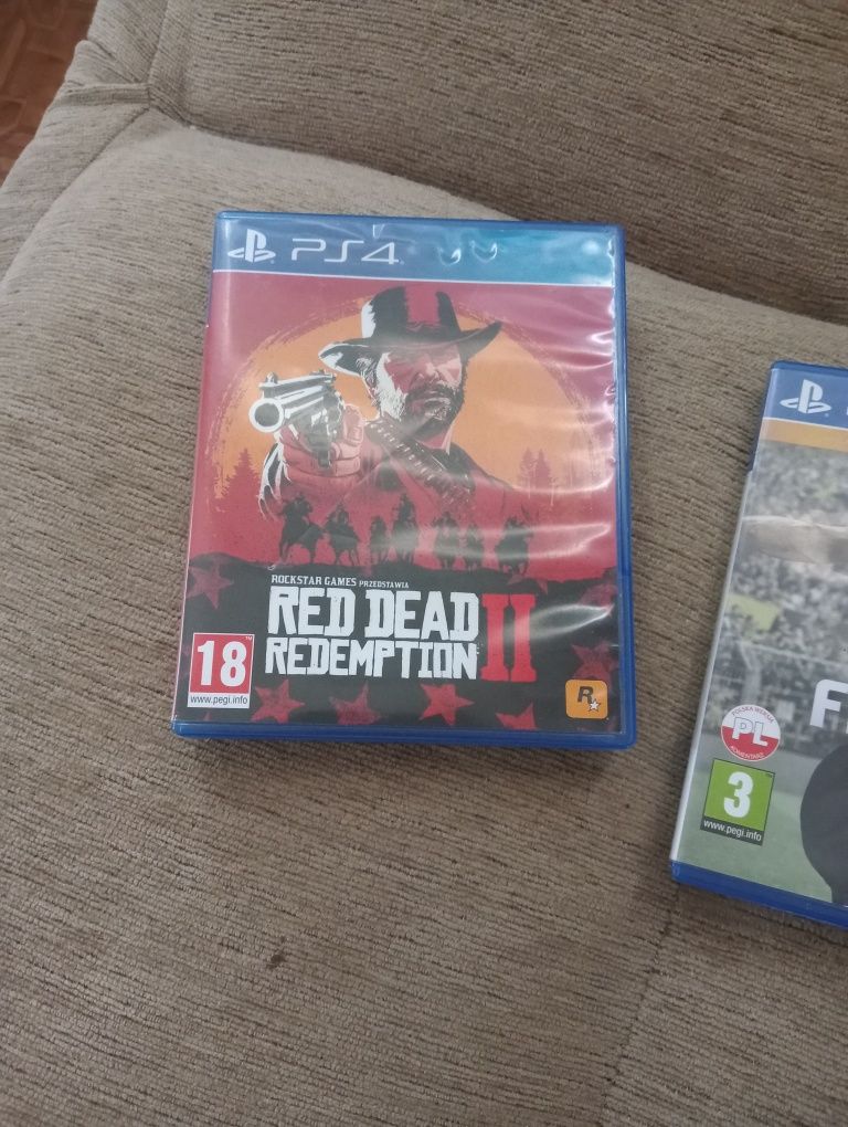 Witam mam na sprzedaż ps 4 slim nie odbieram telefonów  proszę pisać