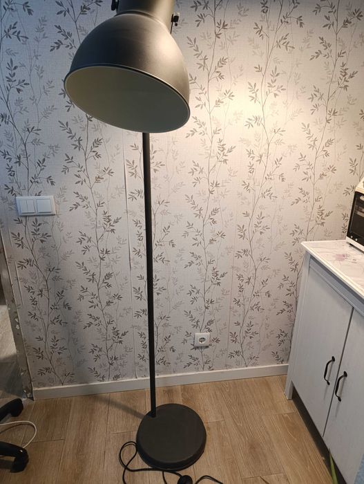 candeiro cinza escuro