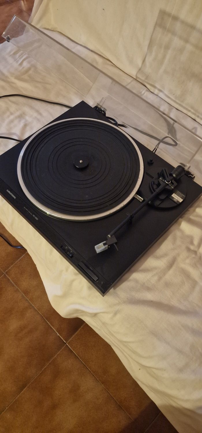 Gira discos Grundig PS 4300