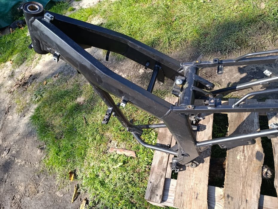 Rama z dokumentami Malaguti xtm 125 Aprilia SX papiery papierami A4