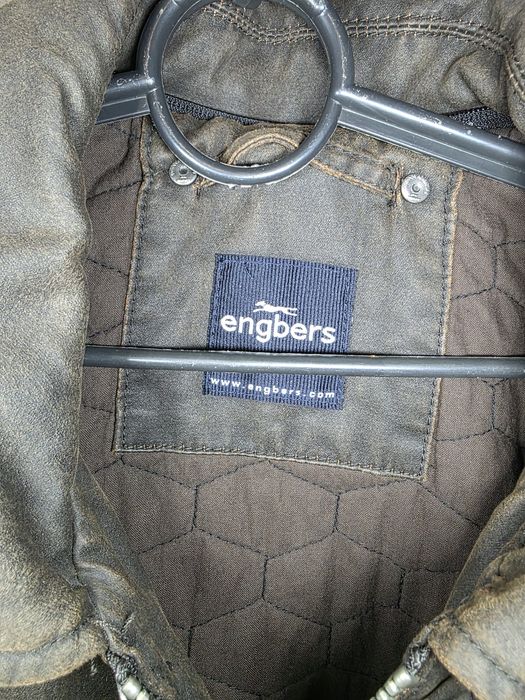 Чоловіча куртка ,гарної якості