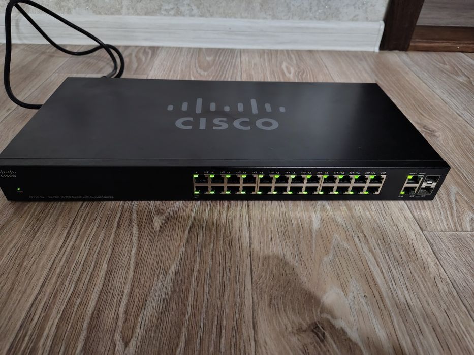 Cisco SF112-24-EU — Коммутатор