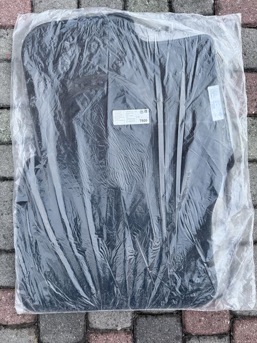 Нові оригінальні килимки літні на Фольцваген-Тігуан 3