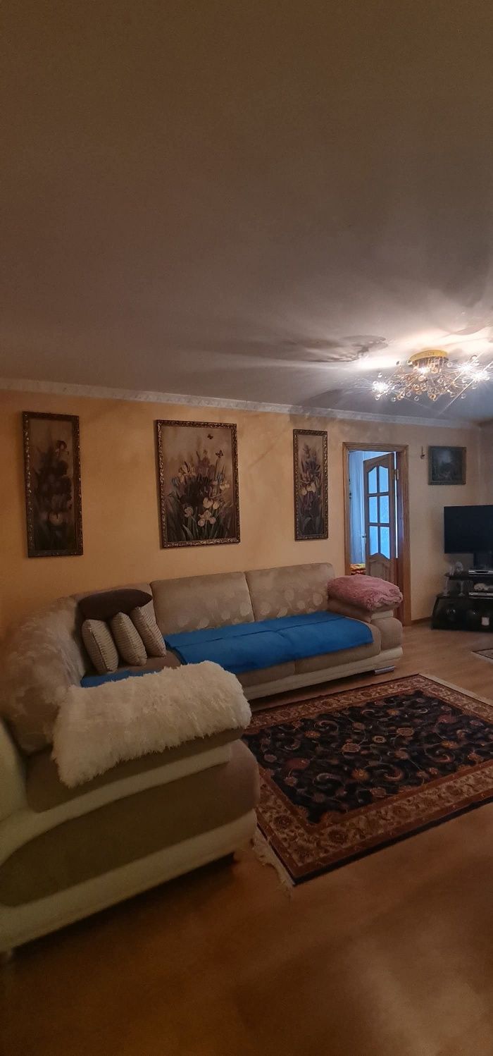 Продається 2х кімнатна квартира з Автономним опаленням