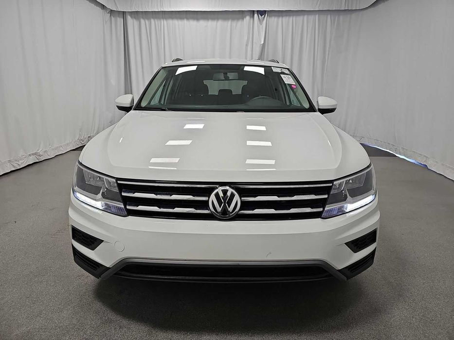 Volkswagen Tiguan S 2020 року