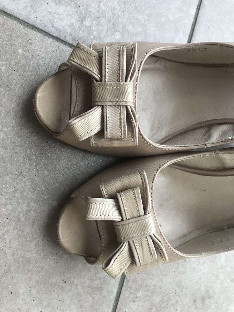 Buty sandały Baldaccini 37 beż skórzane