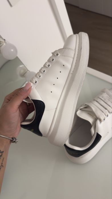 Ténis Alexander Mcqueen pouco usados