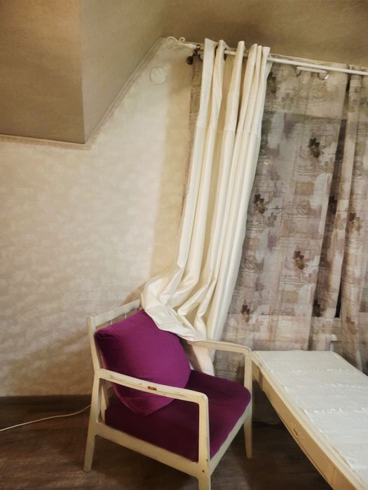 Здається в оренду кухня студія та спальня по вул.Окружна