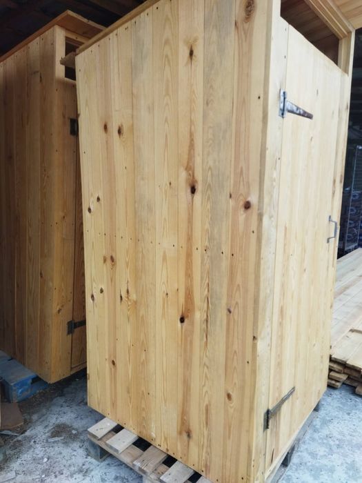 Деревяний туалет,дерев'яний літній душ,дерев'яна собача будка