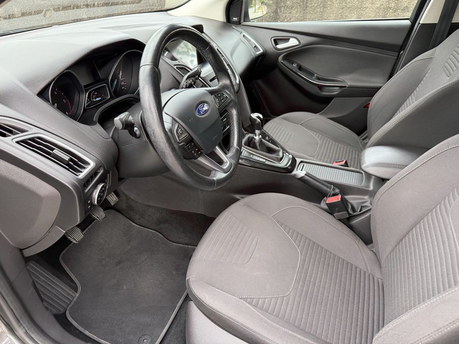 Ford Focus Titanium excelente estado