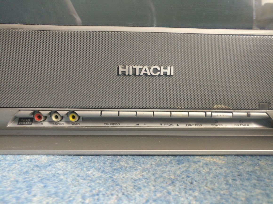 Японский телевизор Hitachi, модель C21-TF550А