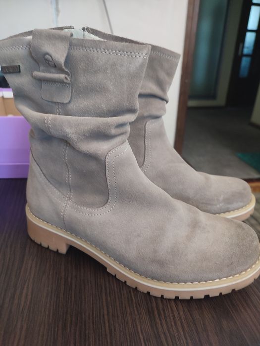 Зимові черевики Tamaris 39р.