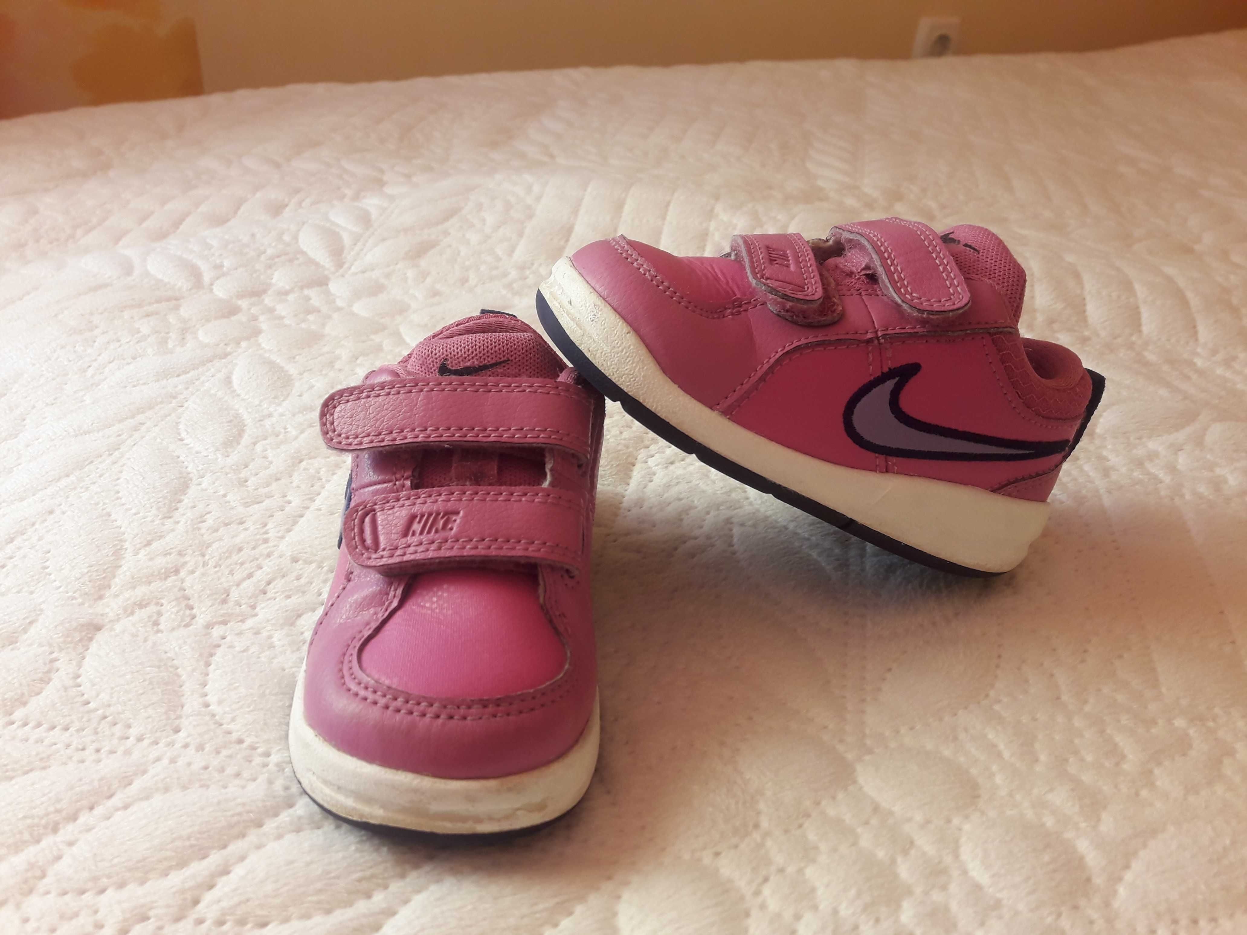 Детские кроссовки Nike 21,5 р. по стельке 13,5 см