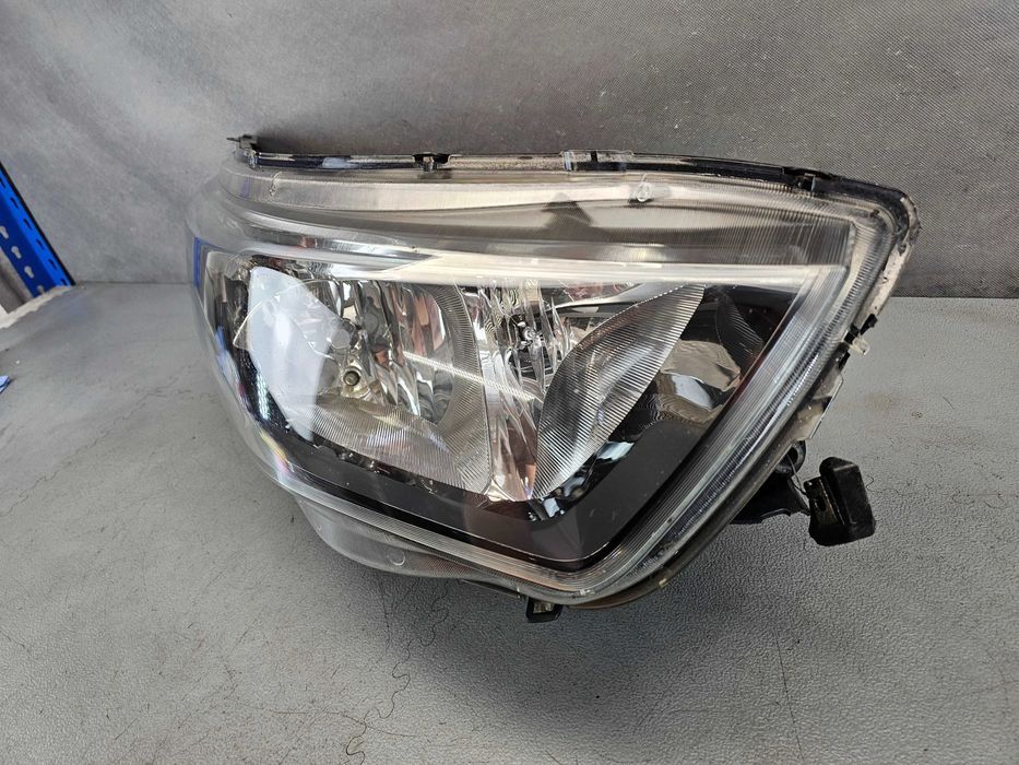 Iveco Daily IV 2014-19r. Lampa Przód Przednia Prawa Europa Oryginał