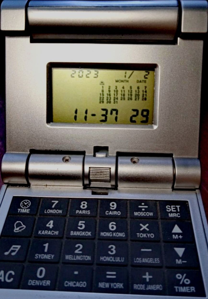 Многофункциональные электронны раскладные часы калькулятор органайзер