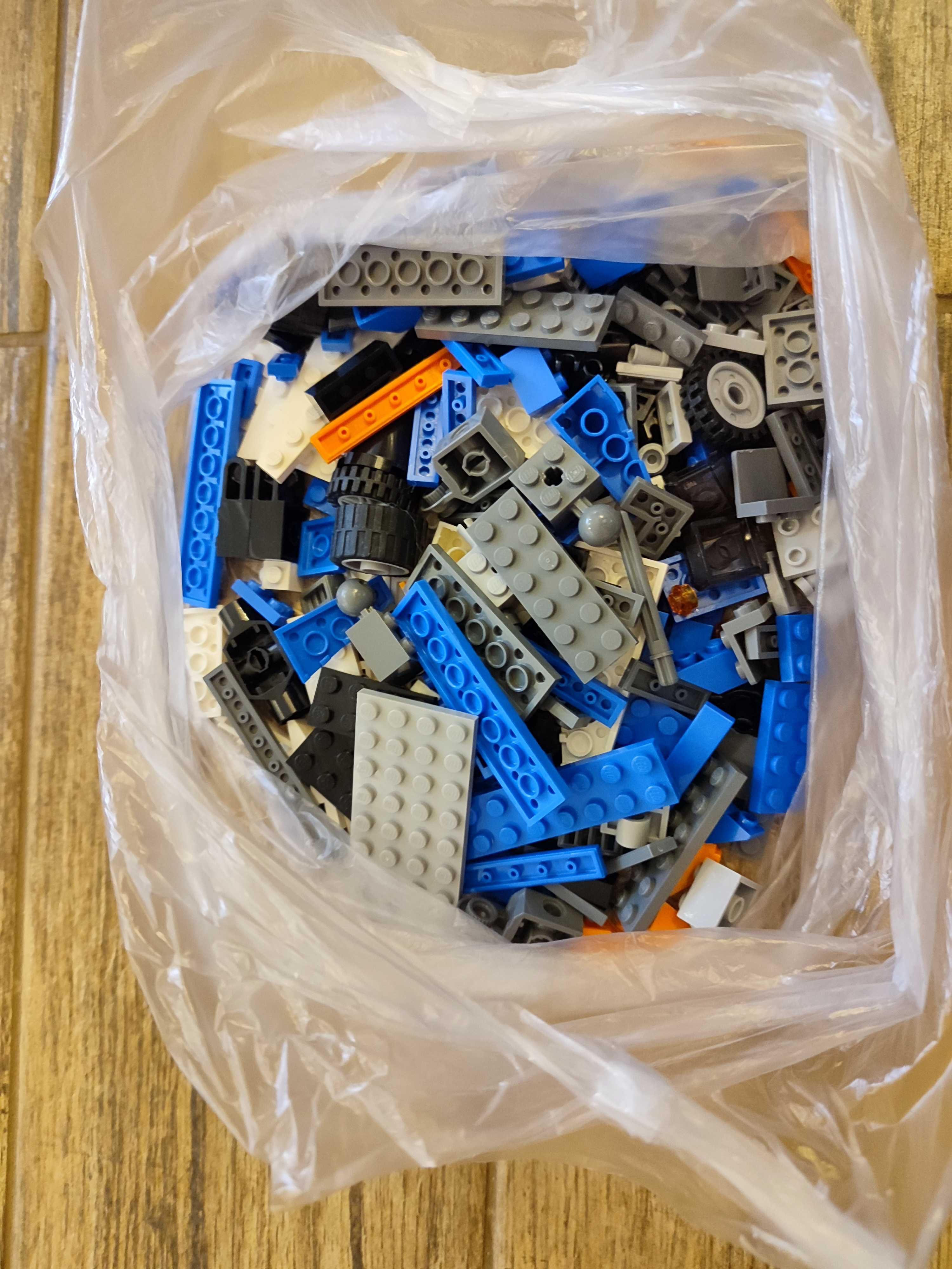 LEGO 31008 Creator 3w1 - Zdobywcy przestworzy