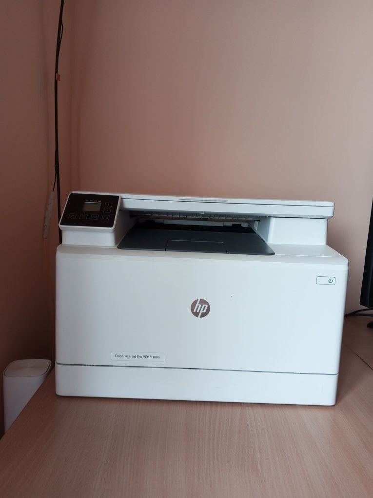 Принтер - сканер лезерний кольоровий HP Color Laser Jet Pro MFP M180n