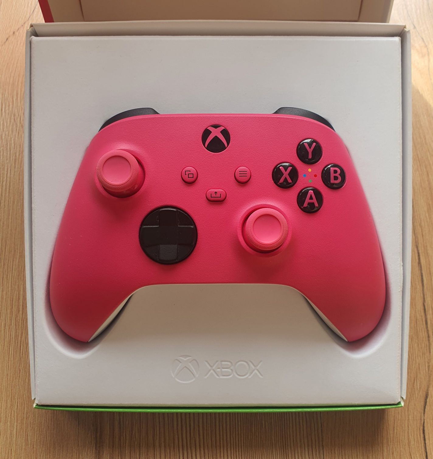 Pad xbox series X/S jak nowy deep pink działa z xbox one i PC