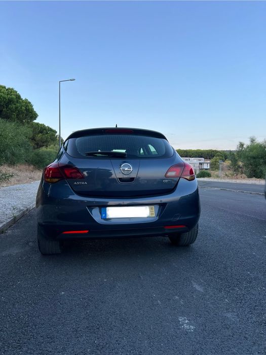 Opel Astra Cosmo 1.7 CDTI Diesel - 2010 | 125 cv | 250 000 km