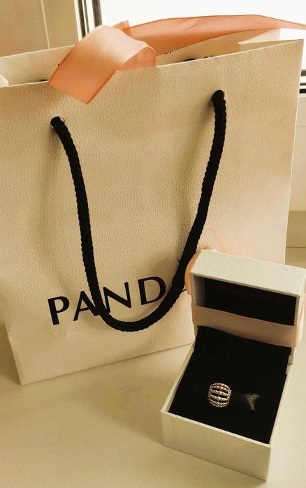 Nowa zawieszka PANDORA w oryginalnym opakowaniu – idealna na prezent!