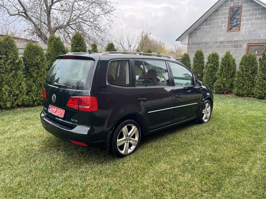 VW Touran 2.0 TDI ціна 10700$ 103kw 2011р механіка 6-ст