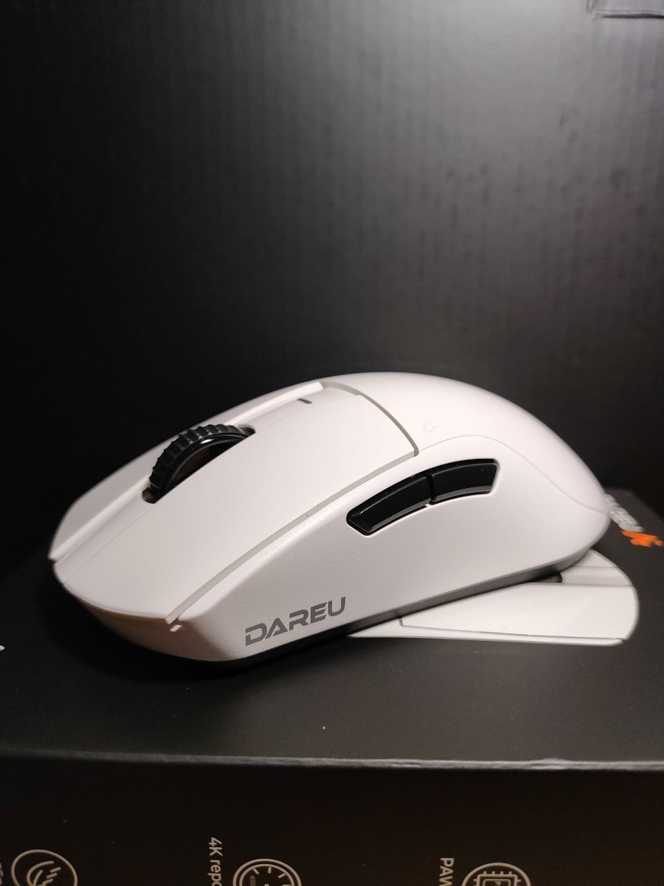 Dareu A950PRO 4К Бездротова ігрова мишка з частотою 4000Гц на акумулят