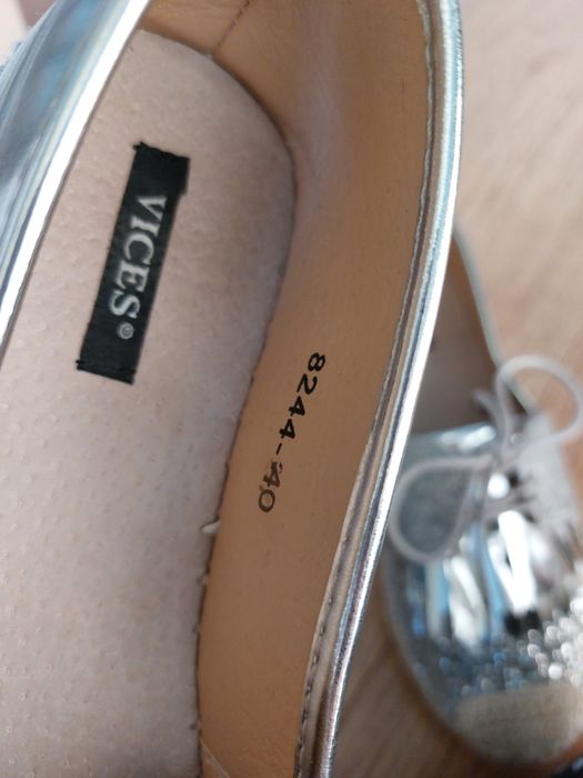 Espadryle damskie srebrne