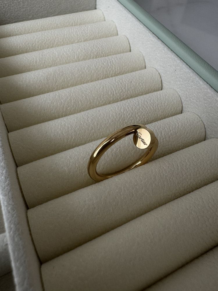 Каблучка cartier цвях
