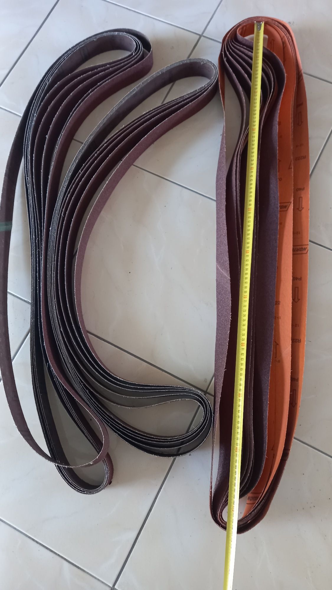 Lixas cintas novas