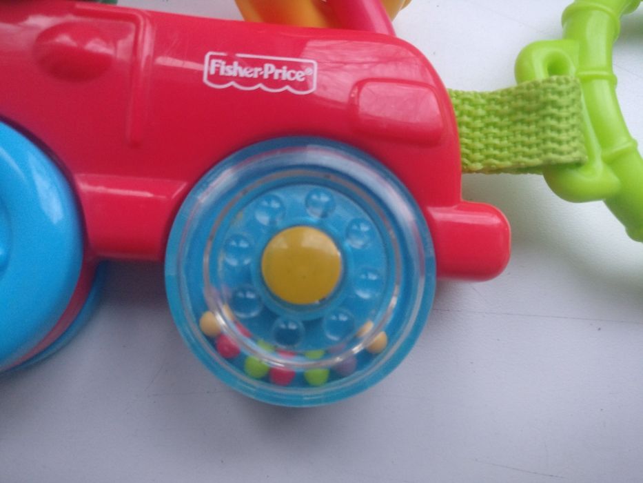 Погремушка машинка из набора X2923 FISHER-PRICE, MATTEL для мальчика