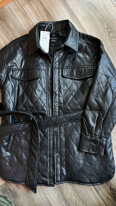 Куртка весняна жіноча